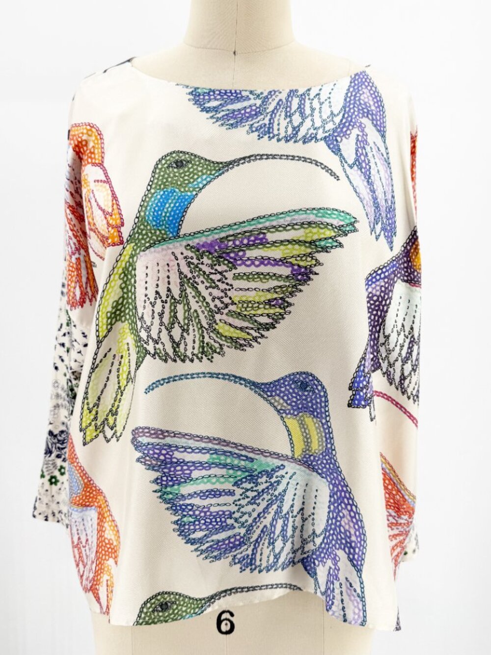 Silk & Jersey Combo Blouse Skateboarders Hummingbird Print L - Picture 5 of 5